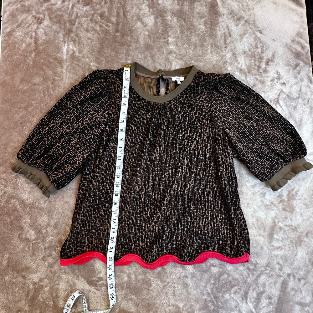 VOY Brown Black animal Print Puff Sleeve Top red Scalloped Hem Size M